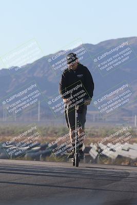 media/Oct-30-2025-Racers Edge (Thu) [[dabbdaf680]]/1-Around the Pits- Track Walk/